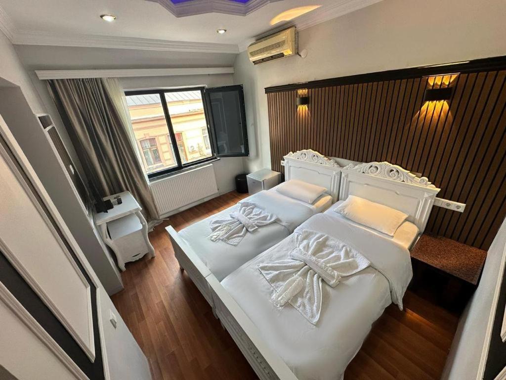 Metrepol Hotel Батумі Екстер'єр фото