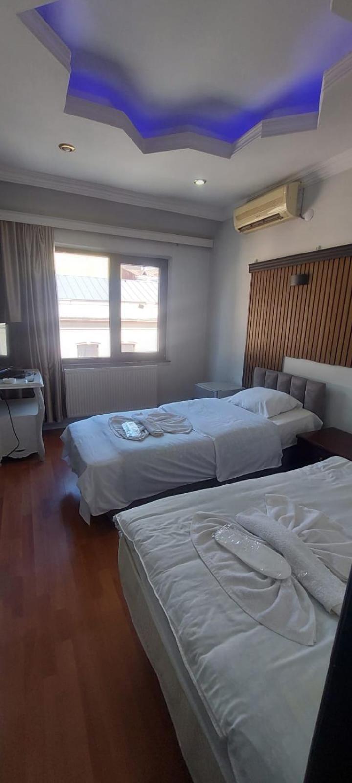 Metrepol Hotel Батумі Екстер'єр фото