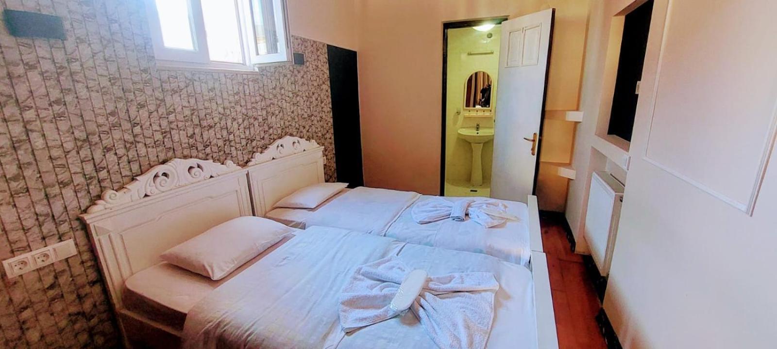 Metrepol Hotel Батумі Екстер'єр фото